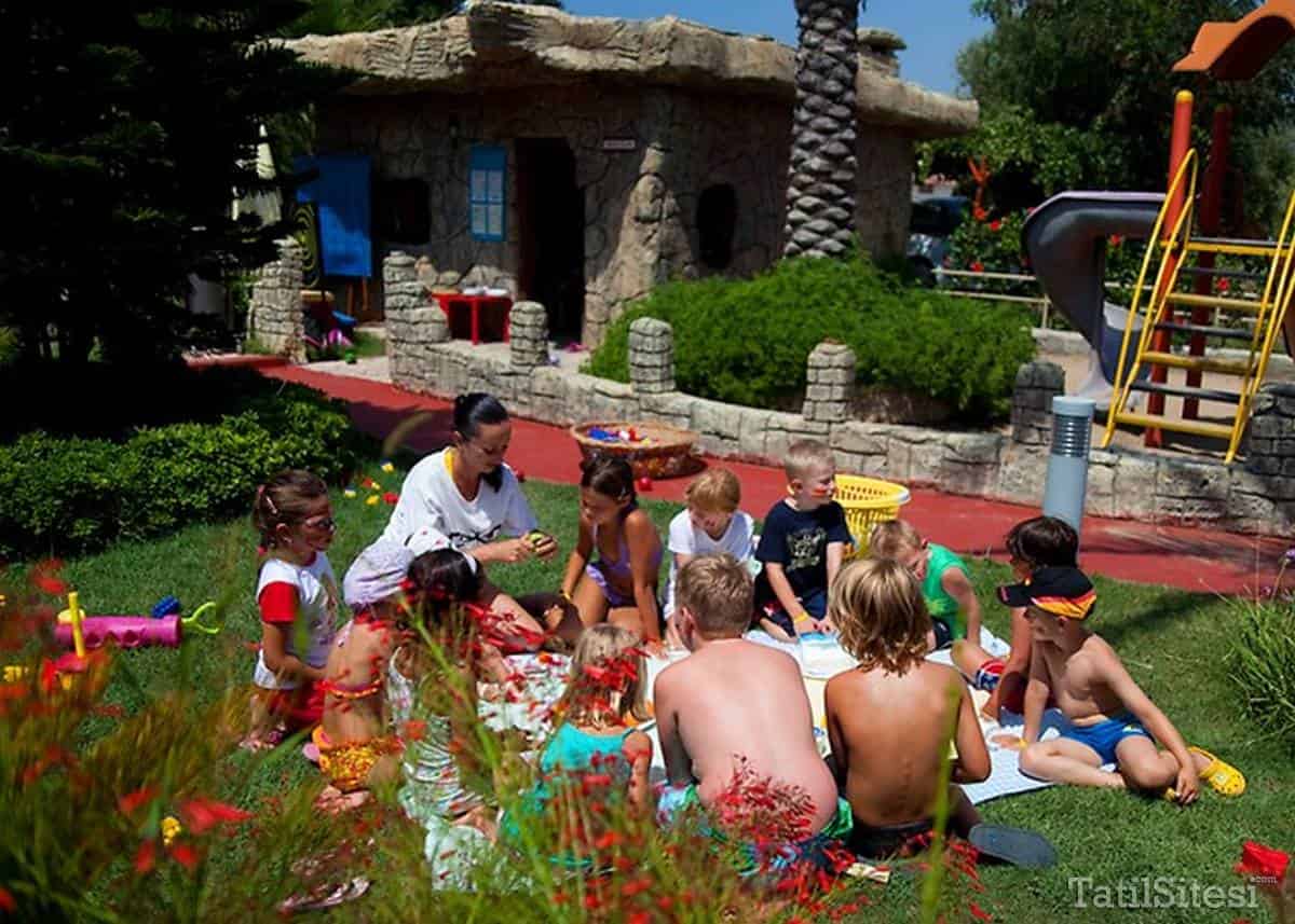 Sun Club Side Hotel